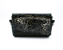 Încărcați imaginea în vizualizatorul Galeriei, Crossbody