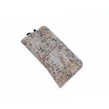 Încărcați imaginea în vizualizatorul Galeriei, Husă de ochelari