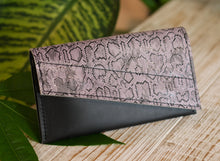 Kép betöltése a galériamegjelenítőbe: Bőr pénztárca