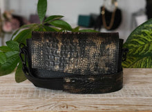 Load image into Gallery viewer, CrossBody