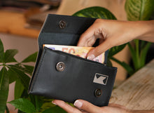 Kép betöltése a galériamegjelenítőbe: Bőr pénztárca