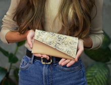 Load image into Gallery viewer, Leather Purse
