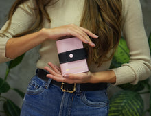 Încărcați imaginea în vizualizatorul Galeriei, Portofel din piele