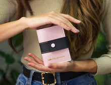 Încărcați imaginea în vizualizatorul Galeriei, Portofel din piele