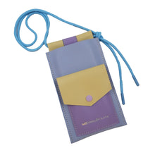 Încărcați imaginea în vizualizatorul Galeriei, Suport din piele pentru telefon și card