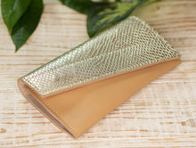 Încărcați imaginea în vizualizatorul Galeriei, Poșetă din piele