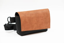 Încărcați imaginea în vizualizatorul Galeriei, Geantă de talie din piele