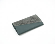 Load image into Gallery viewer, Leather Purse