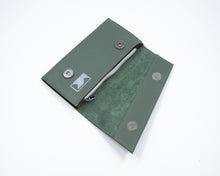 Încărcați imaginea în vizualizatorul Galeriei, Poșetă din piele