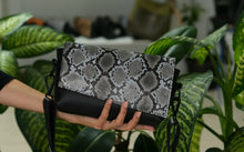 Kép betöltése a galériamegjelenítőbe: CrossBody