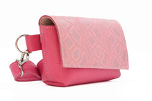 Încărcați imaginea în vizualizatorul Galeriei, Geantă de talie din piele