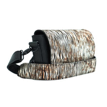 Load image into Gallery viewer, Crossbody