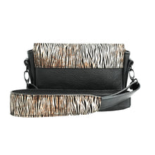 Load image into Gallery viewer, Crossbody