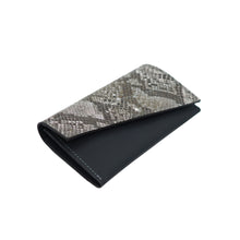 Încărcați imaginea în vizualizatorul Galeriei, Poșetă din piele