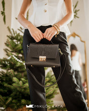 Load image into Gallery viewer, "Dines" Top Handle Bag

