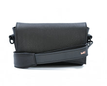 Kép betöltése a galériamegjelenítőbe: Bőr crossbody táska
