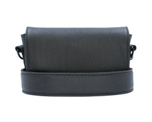 Kép betöltése a galériamegjelenítőbe: Bőr crossbody táska

