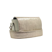 Încărcați imaginea în vizualizatorul Galeriei, Geantă crossbody din piele
