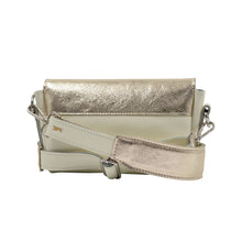 Încărcați imaginea în vizualizatorul Galeriei, Geantă crossbody din piele
