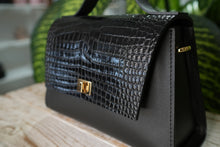 Load image into Gallery viewer, &quot;Dines&quot; Top Handle Bag
