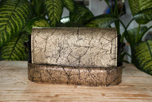 Încărcați imaginea în vizualizatorul Galeriei, Crossbody
