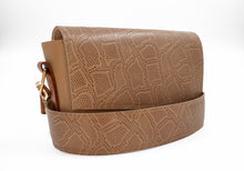 Încărcați imaginea în vizualizatorul Galeriei, Crossbody
