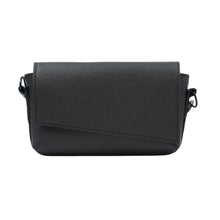 Încărcați imaginea în vizualizatorul Galeriei, Borsetă crossbody neagră din piele naturală, cu închidere cu fermoar și curea reglabilă, vedere frontală
