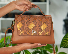 Load image into Gallery viewer, &quot;Dines&quot; Top Handle Bag
