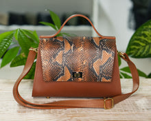 Load image into Gallery viewer, &quot;Dines&quot; Top Handle Bag
