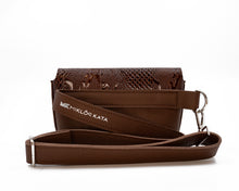 Încărcați imaginea în vizualizatorul Galeriei, Geantă de talie din piele
