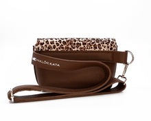 Kép betöltése a galériamegjelenítőbe: Bőr övtáska
