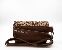 Încărcați imaginea în vizualizatorul Galeriei, Geantă de talie din piele
