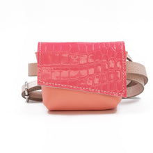 Load image into Gallery viewer, Small Kids Leather Waist Bag
