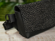 Load image into Gallery viewer, Leather Waist Bag
