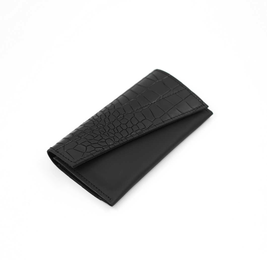 Portofel piele dama negru simplu, portofel minimalist, vedere frontala, elegant si practic