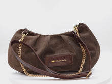 Videó betöltése és lejátszása a galériamegjelenítőben: Nara táska
